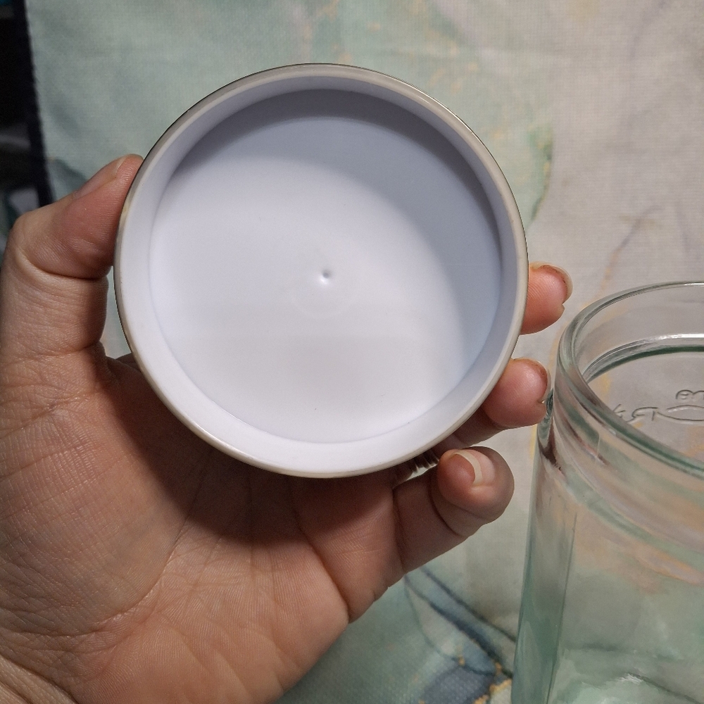 Hello Kitty Jar - Picture 4 of 5